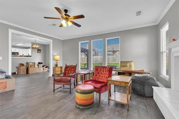 $460,000 | 8120 Northwest Delta Drive, Kansas City, MO 64151