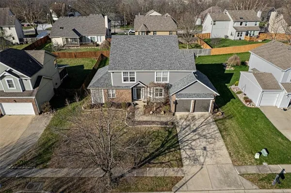 $460,000 | 8120 Northwest Delta Drive, Kansas City, MO 64151