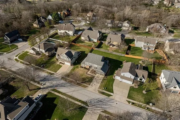 $460,000 | 8120 Northwest Delta Drive, Kansas City, MO 64151