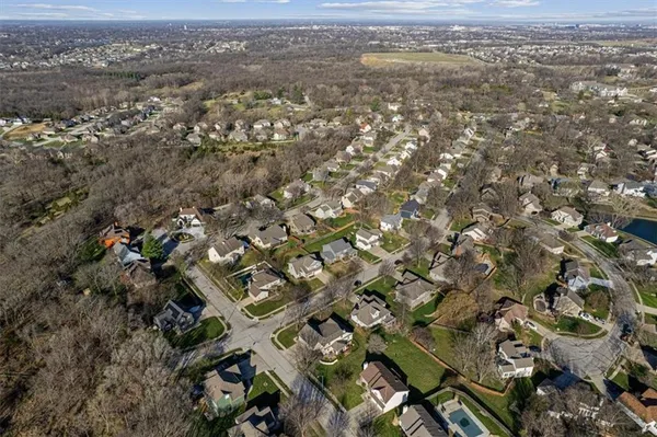 $460,000 | 8120 Northwest Delta Drive, Kansas City, MO 64151