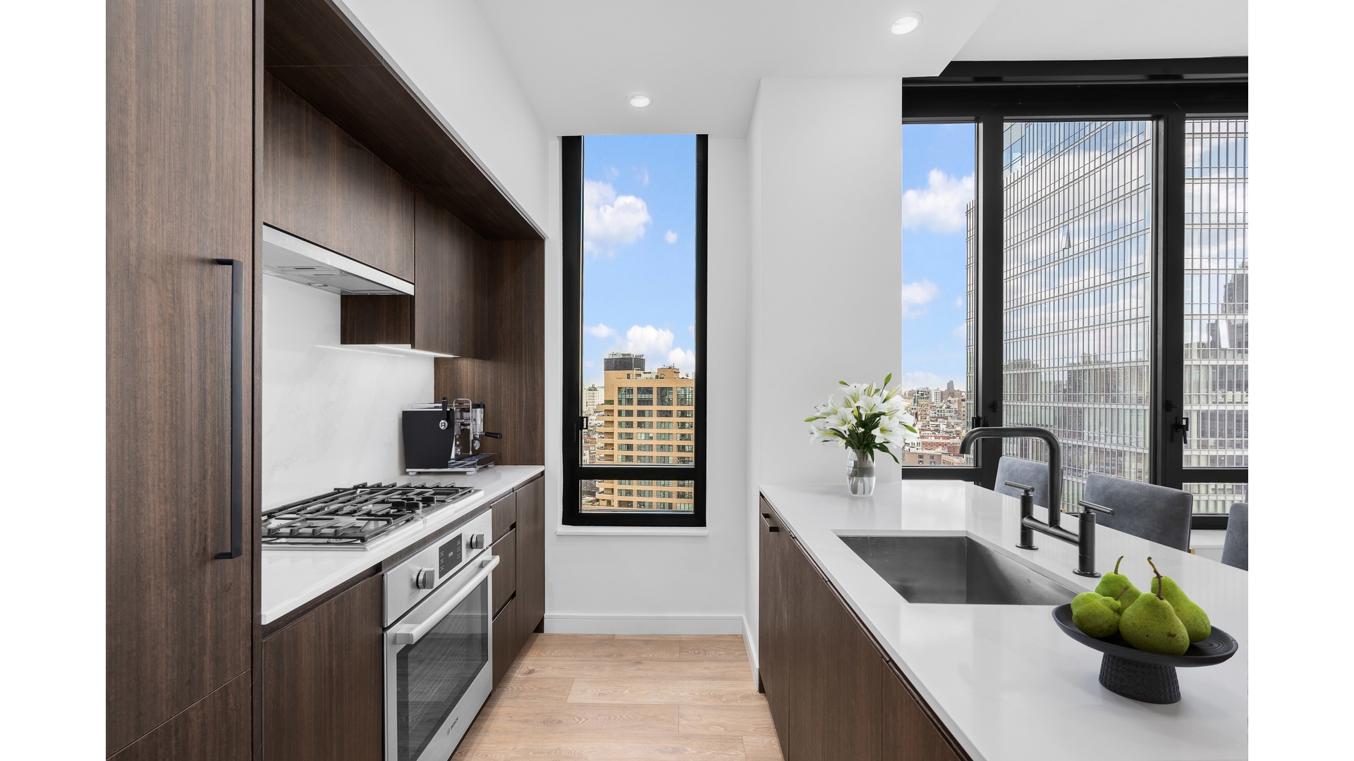 111 Varick Street, Unit 18A Manhattan, NY 10013 - Photo 7 of 17