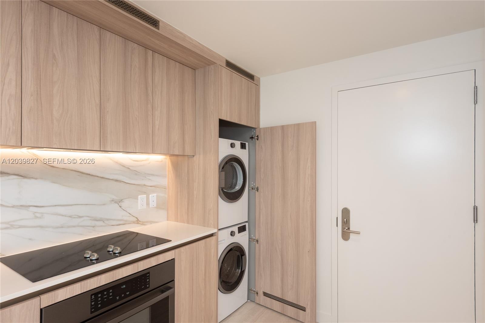 77 Southeast 5th, Unit 3206 Miami, FL 33131 - Photo 17 of 26