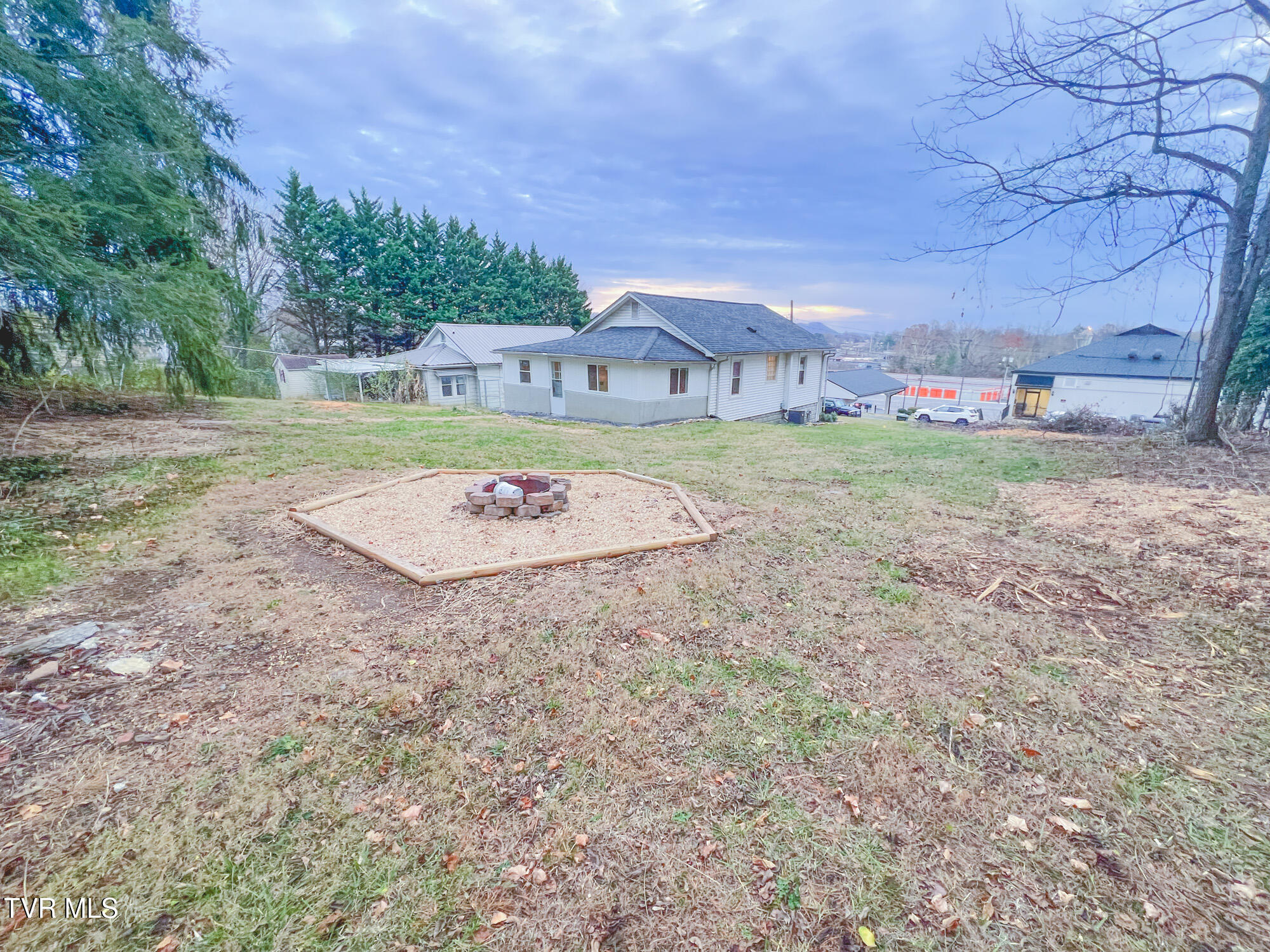 815 Vernon Street Bristol, VA 24201 - Photo 13 of 14 IMG_1983