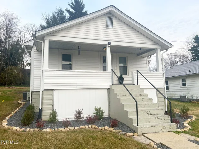 $199,900 | 815 Vernon Street, Bristol, VA 24201