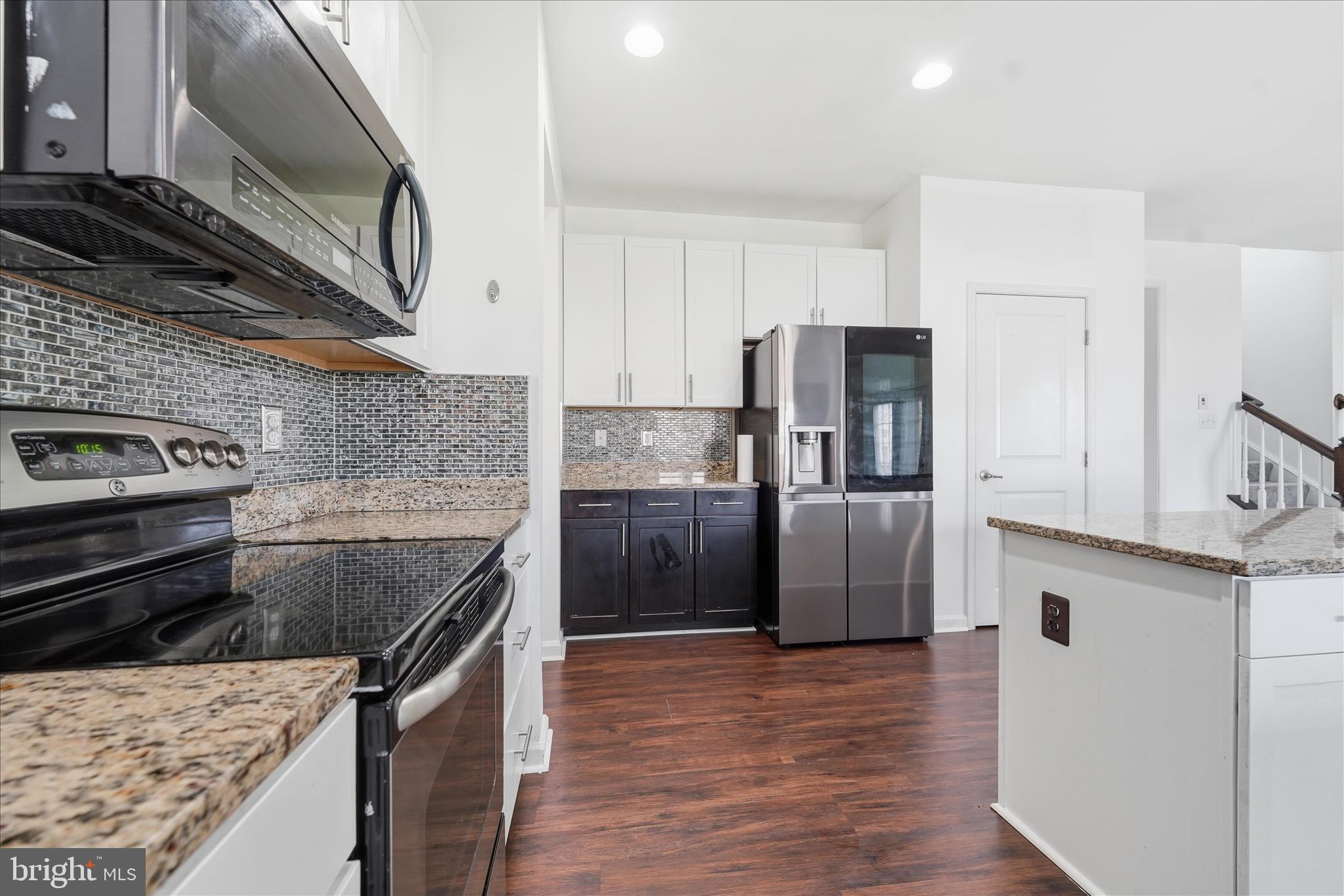 21 Whirlpool Way Falling Waters, WV 25419 - Photo 16 of 56 Kitchen