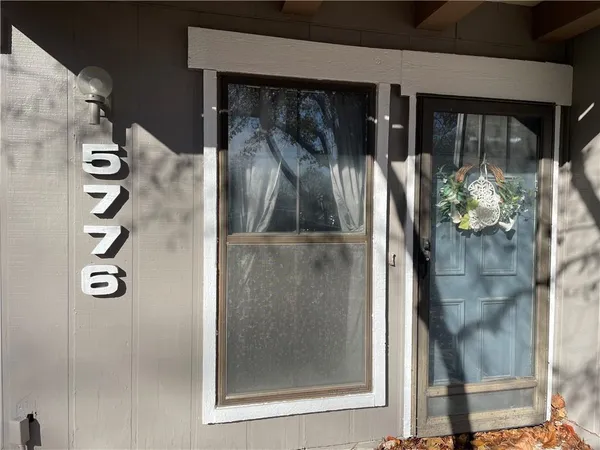 $160,000 | 5776 North Anita Avenue, Kansas City, MO 64151