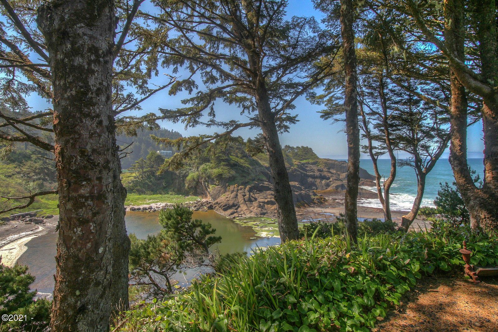 225 Southwest Midden Reach Depoe Bay, OR 97341 - Photo 25 of 35 Actual Little Whale Cove Beach