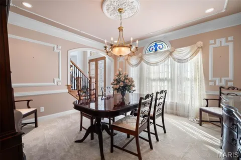 $998,000 | 9895 East Vista Drive, Hillsboro, MO 63050