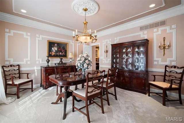 $998,000 | 9895 East Vista Drive, Hillsboro, MO 63050