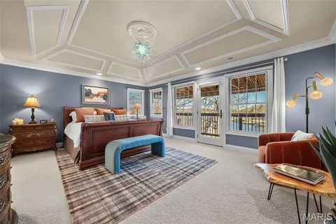 $998,000 | 9895 East Vista Drive, Hillsboro, MO 63050