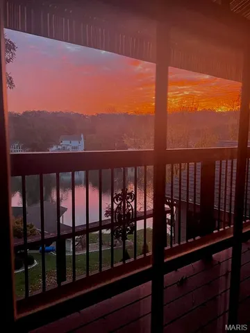 $998,000 | 9895 East Vista Drive, Hillsboro, MO 63050