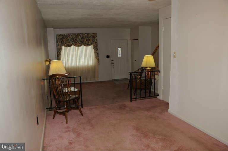 8173 Mid Haven Road Baltimore, MD 21222 - Photo 9 of 30