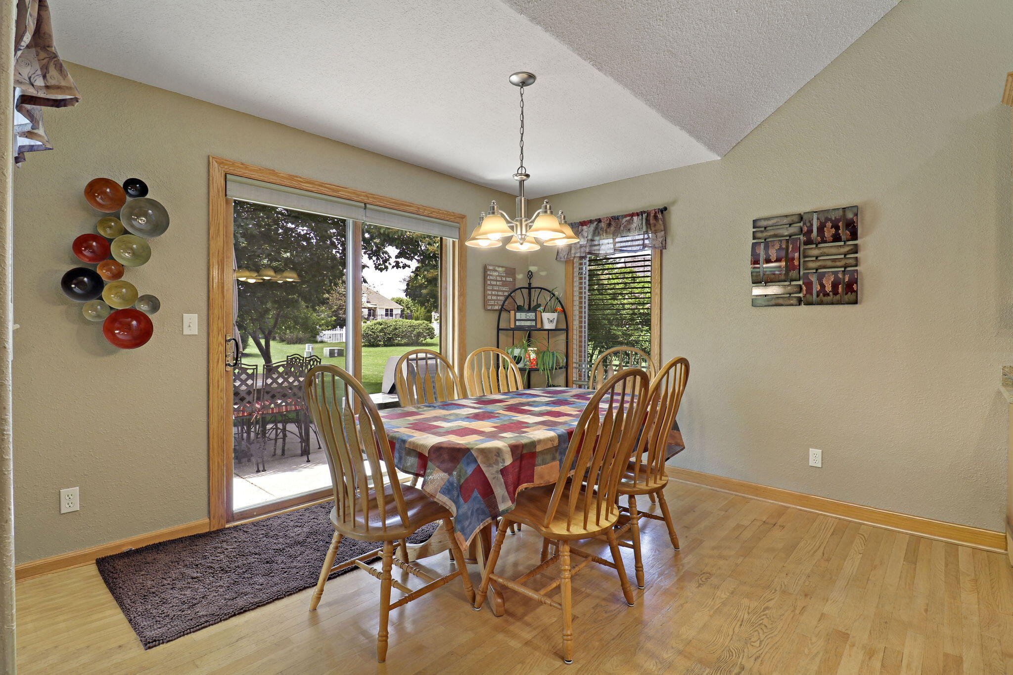 867 River Ridge Circle Waterford, WI 53185 - Photo 11 of 39 Dinette