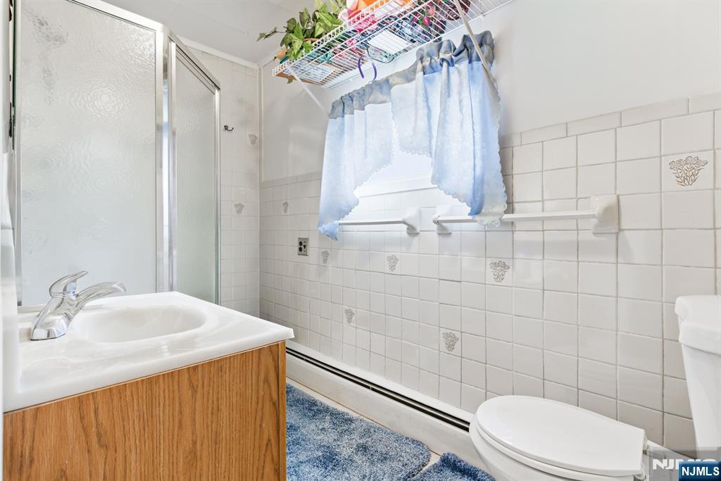 16 Murray Avenue Paterson, NJ 07501 - Photo 18 of 25