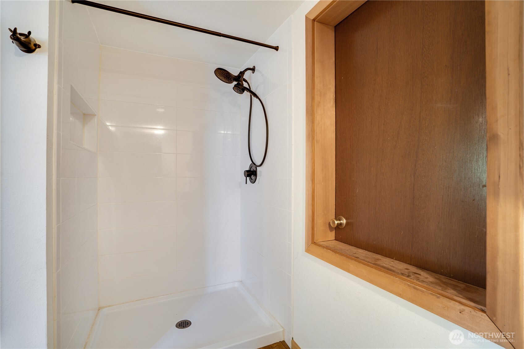 1127 Perry Avenue Bremerton, WA 98310 - Photo 23 of 38 Gallery Image 23