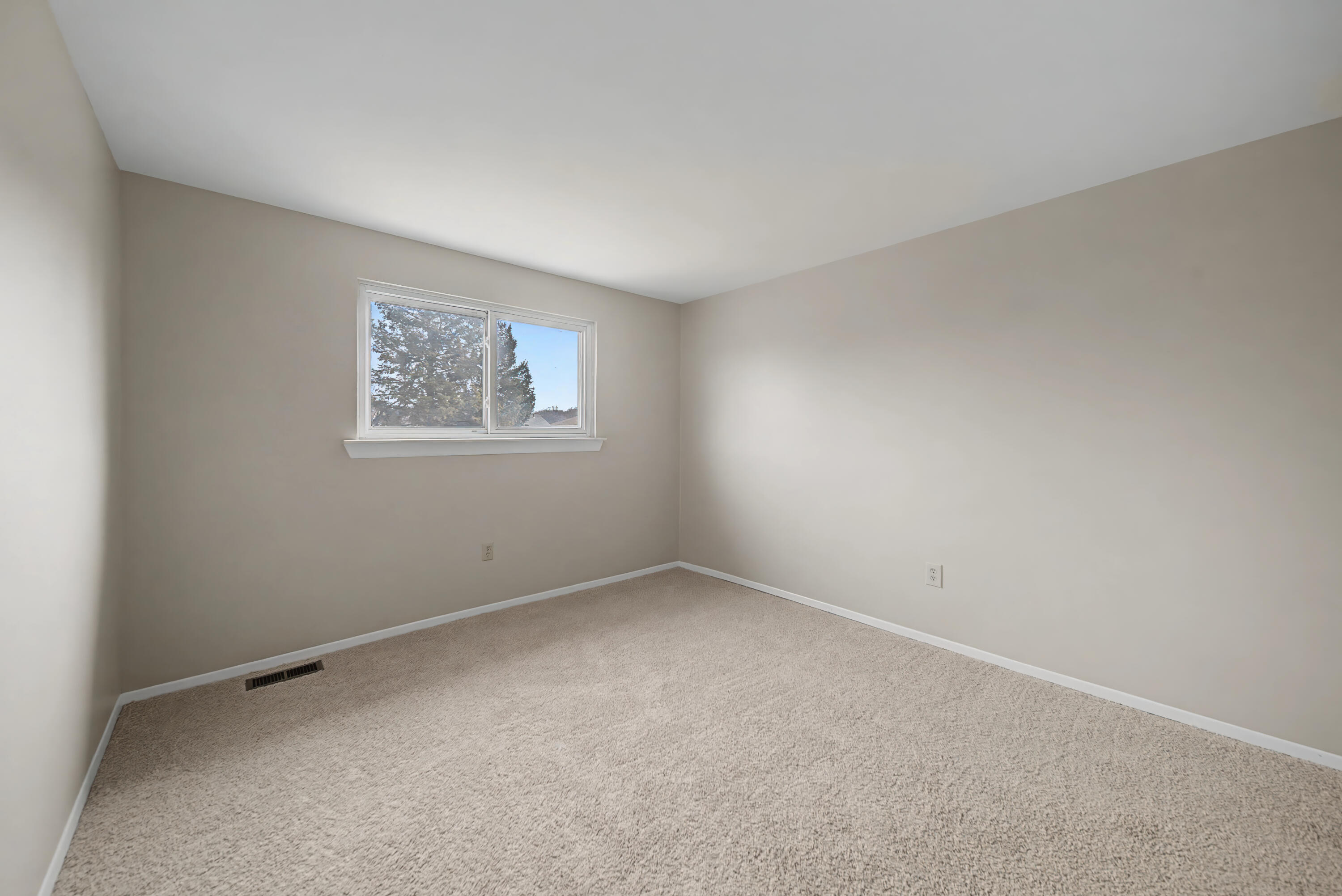 9717 Rose Taylor, MI 48180 - Photo 27 of 45 Bedroom