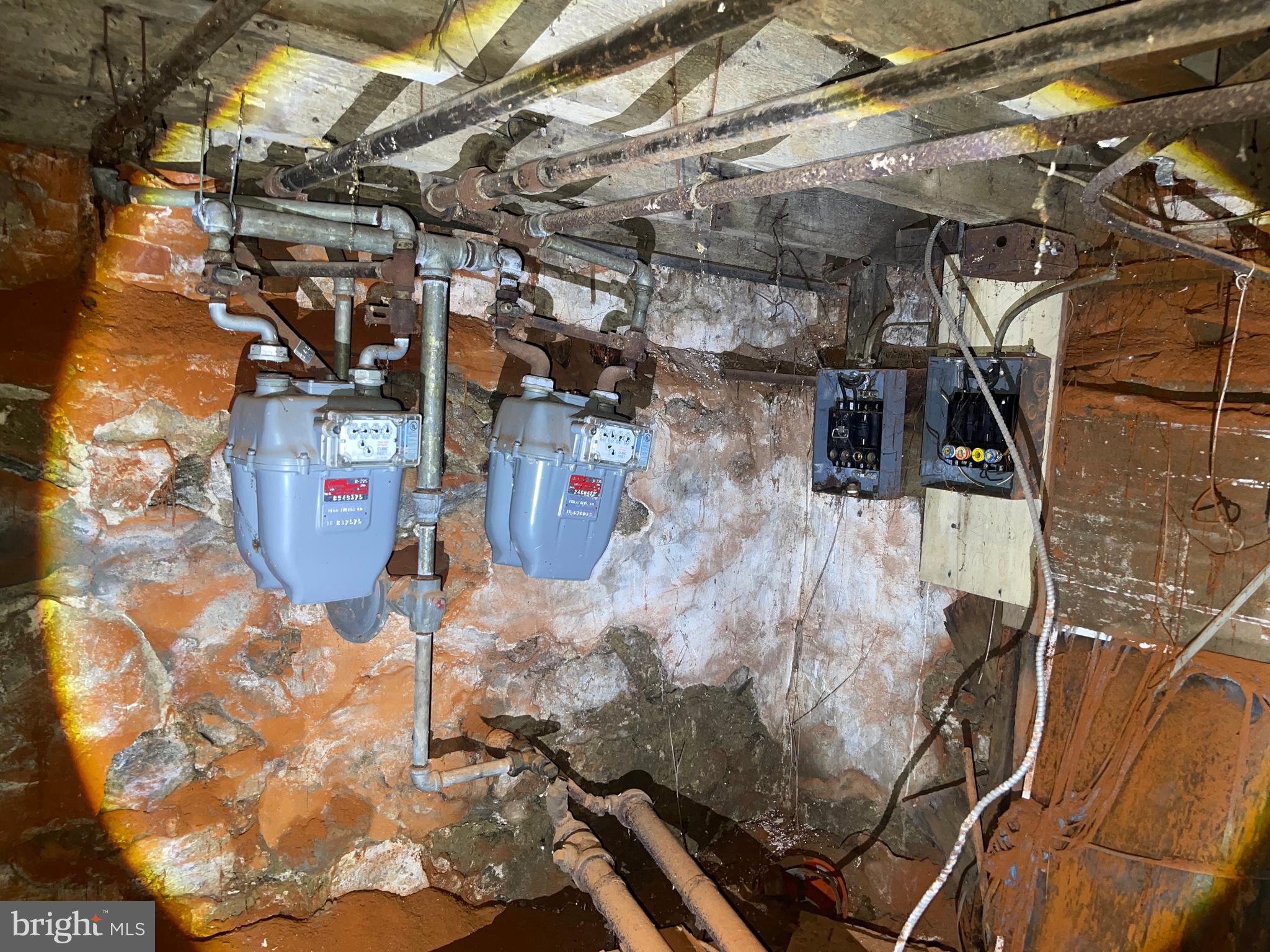 332 Kerlin Street Chester, PA 19013 - Photo 11 of 14 a view of entryway