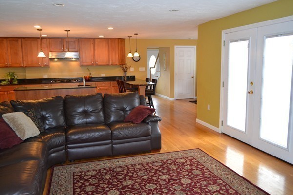 65 Macon Road Burlington, MA 01803 - Photo 11 of 30 Gallery Image 11