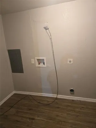 $1,350 | 2604 Bomar Avenue, Unit 2610, Fort Worth, TX 76103
