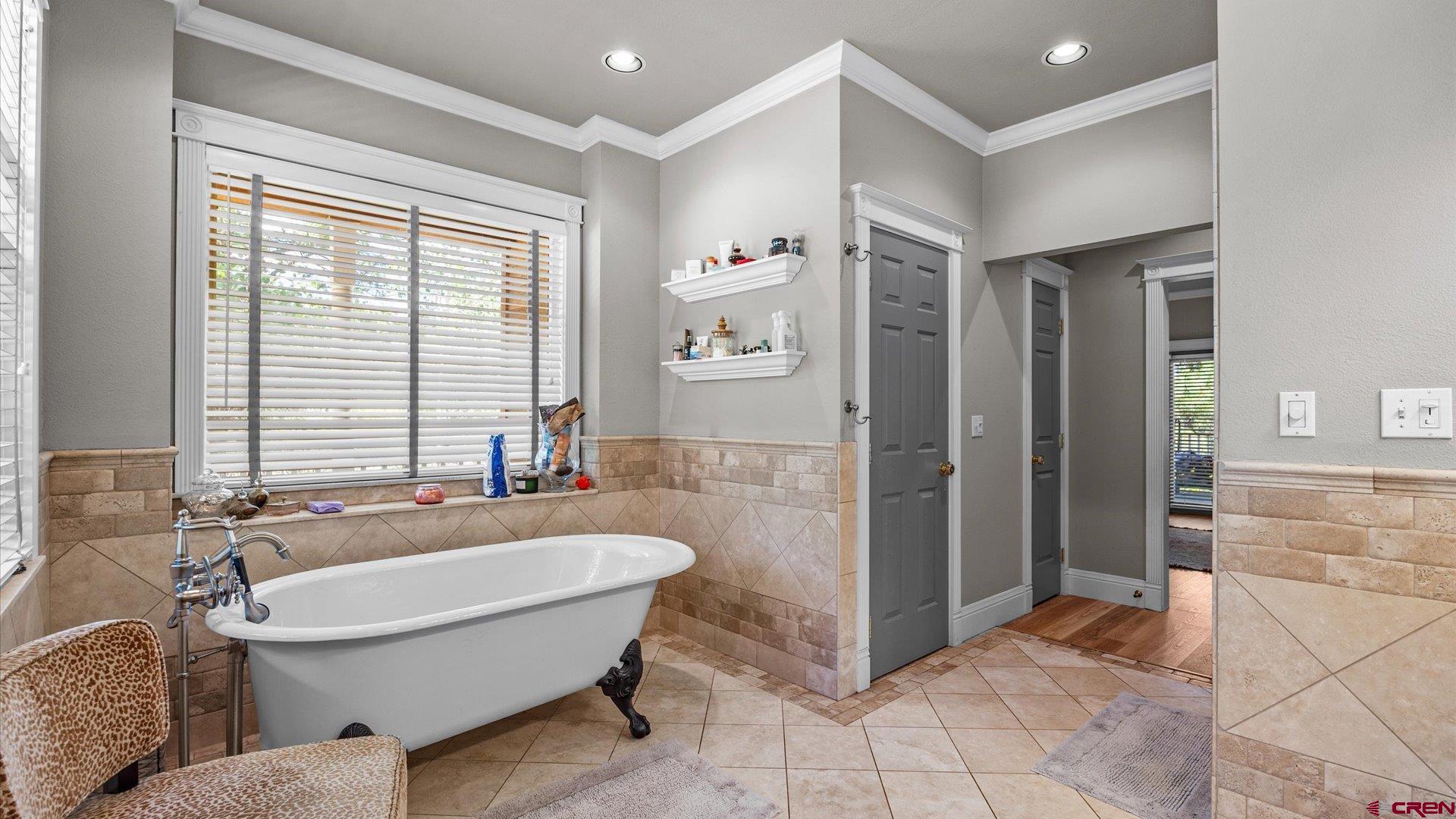 269 Puma Lane Ridgway, CO 81432 - Photo 23 of 36 a bathroom with a sink and bathtub