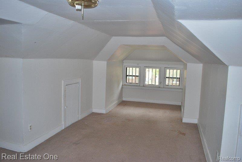 1339 Nottingham Road Grosse Pointe, MI 48230 - Photo 20 of 25 Upper Bedroom