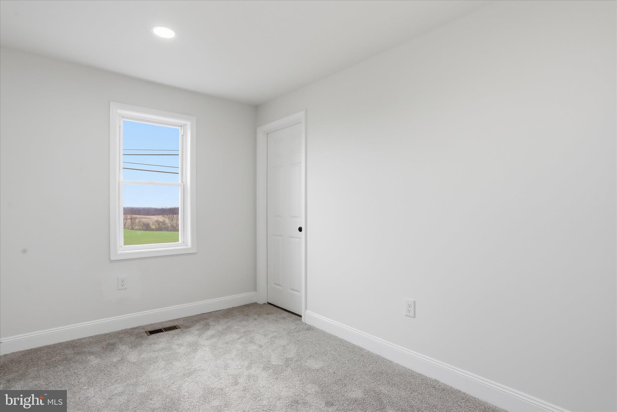 1035 Hammonds Mill Road Hedgesville, WV 25427 - Photo 21 of 33