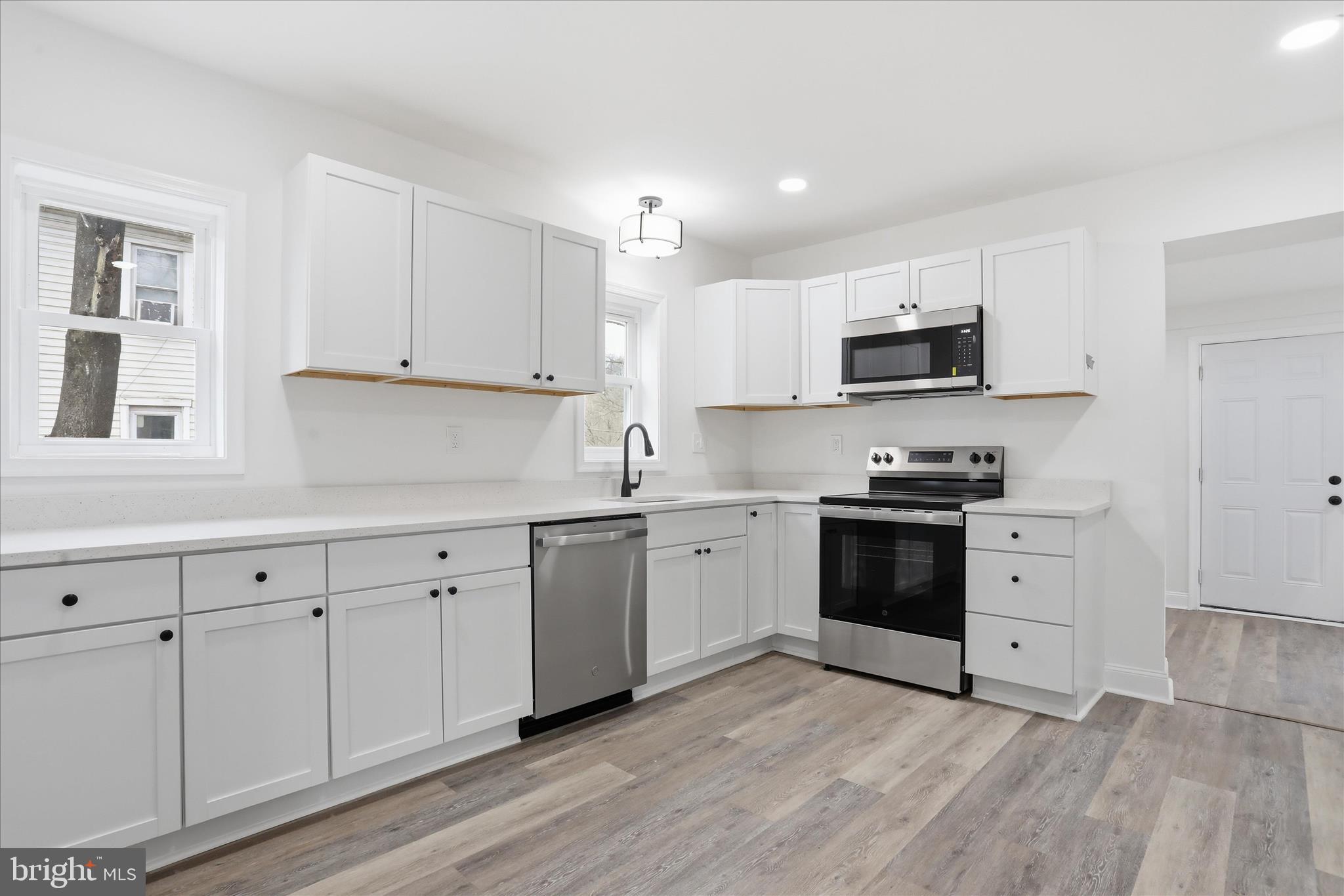 1035 Hammonds Mill Road Hedgesville, WV 25427 - Photo 7 of 33