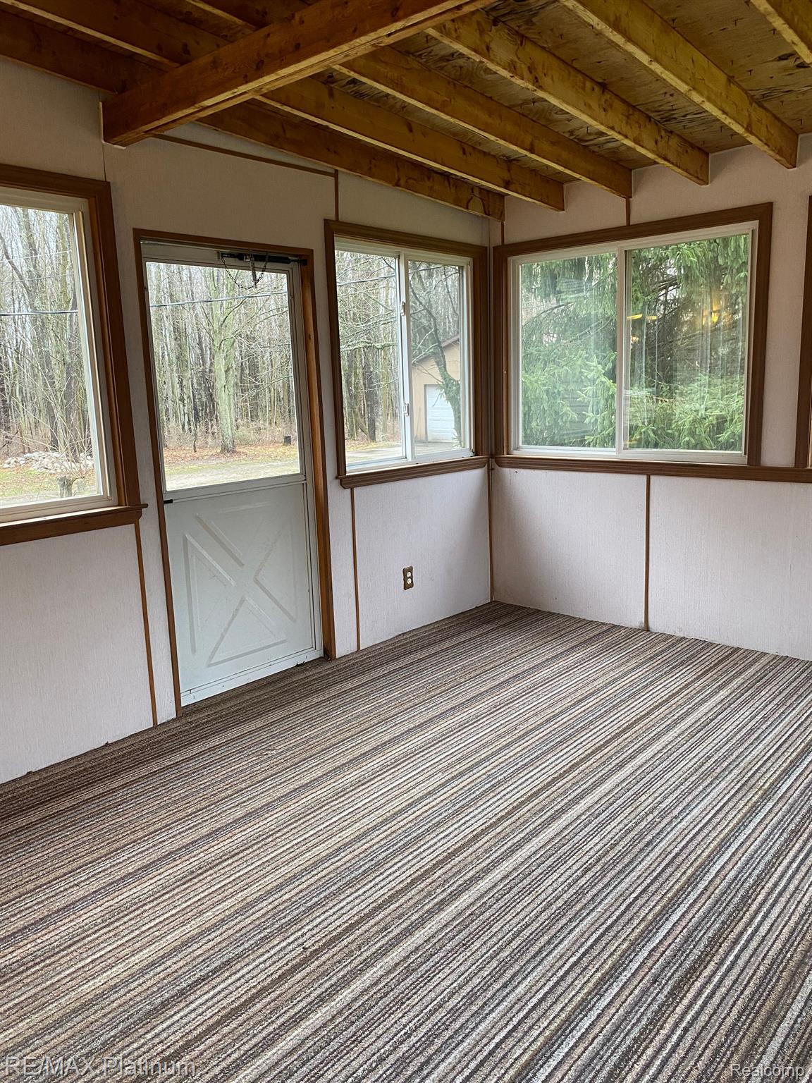 1150 North Kellogg Road Howell, MI 48843 - Photo 22 of 34 Gallery Image 22