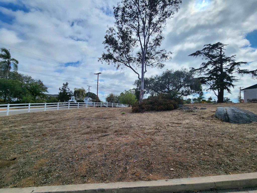 1060 Crest View Road Vista, CA 92081 - Photo 20 of 58
