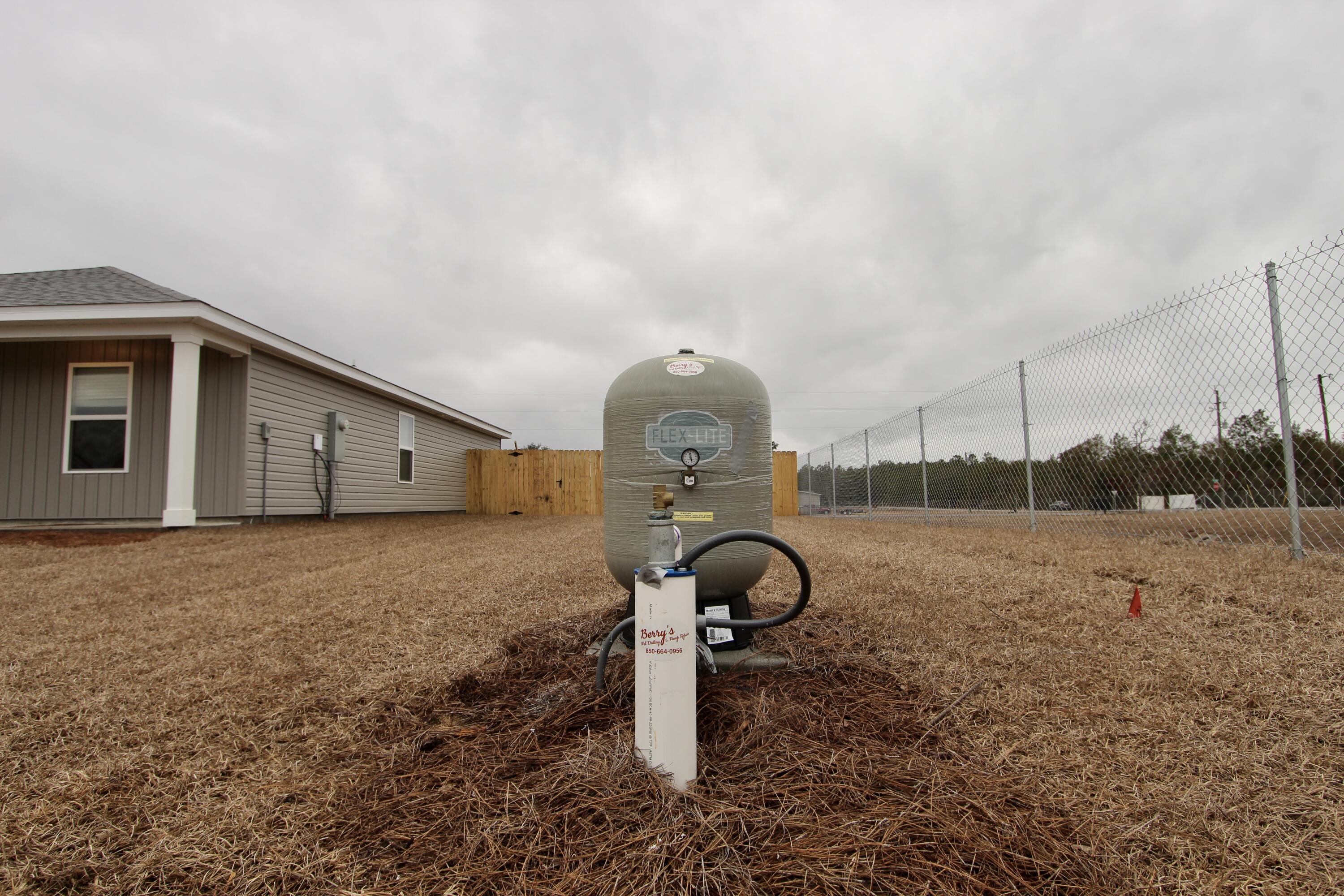 5380 Highview Drive Crestview, FL 32539 - Photo 2 of 17 IMG_0418