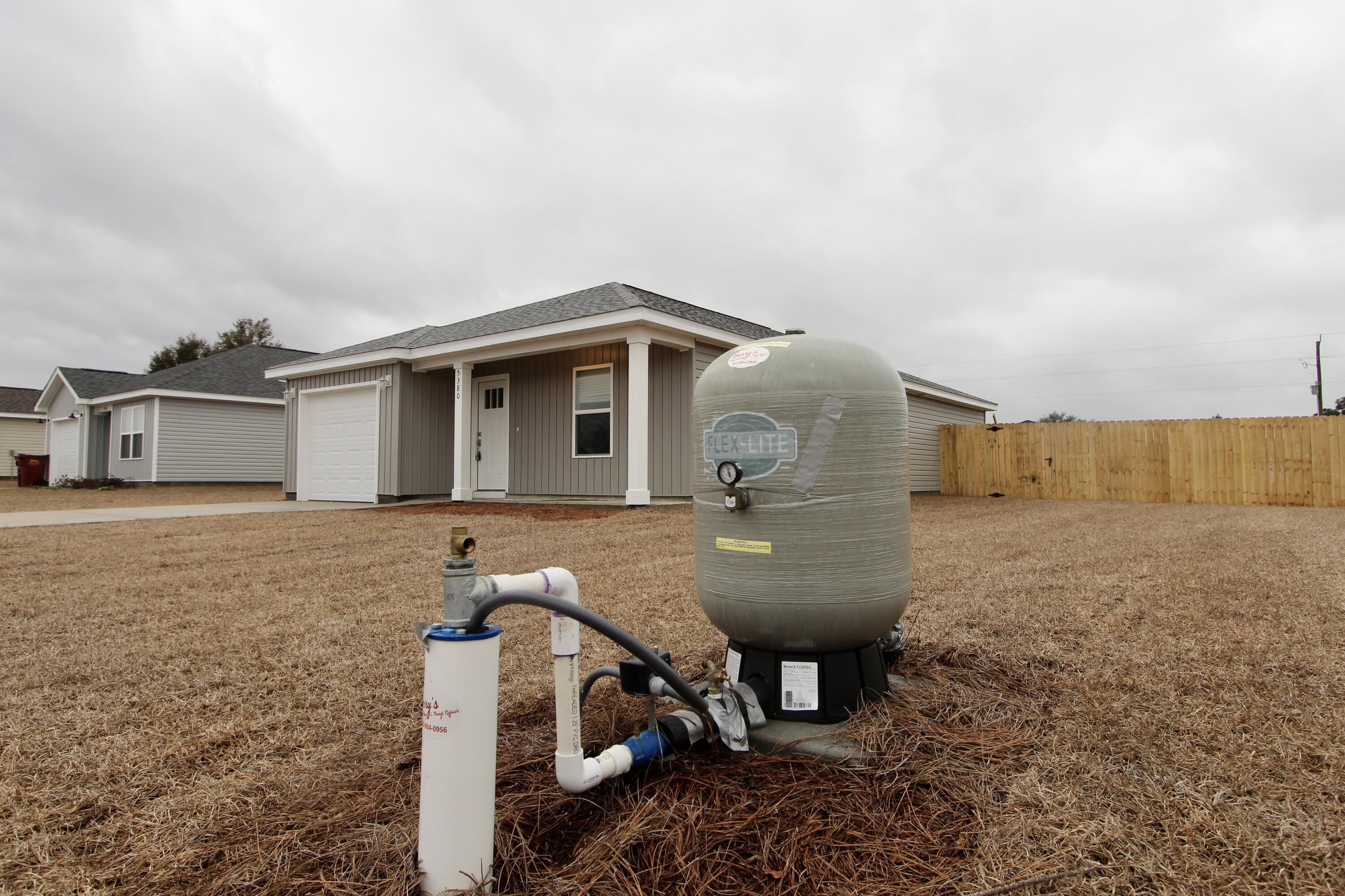 5380 Highview Drive Crestview, FL 32539 - Photo 3 of 17 IMG_0420