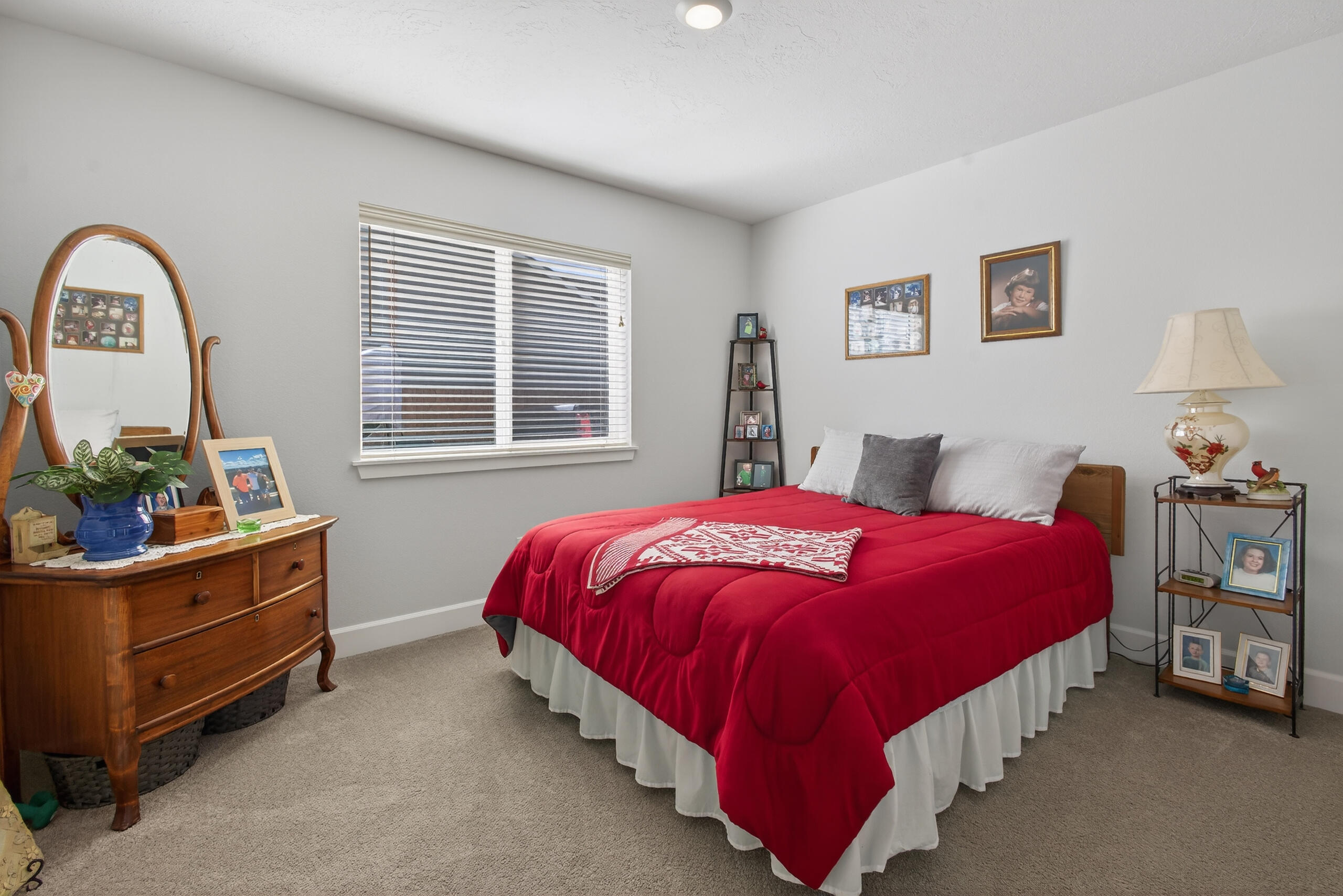 1225 Northwest Willow Parkway Road Madras, OR 97741 - Photo 20 of 31 Bedroom 2