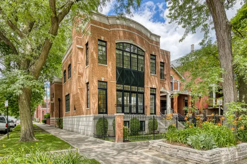 $2,499,999 | 1852 West Wellington Avenue, Chicago, IL 60657