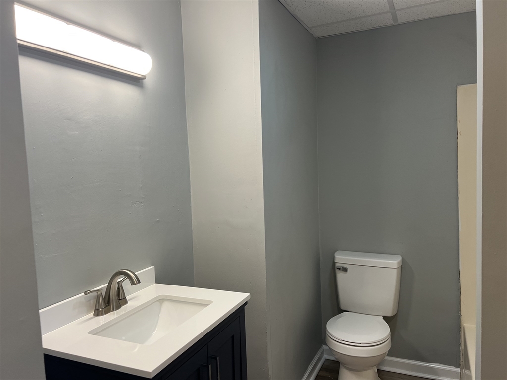 1017 Pine Street Fall River, MA 02723 - Photo 5 of 34