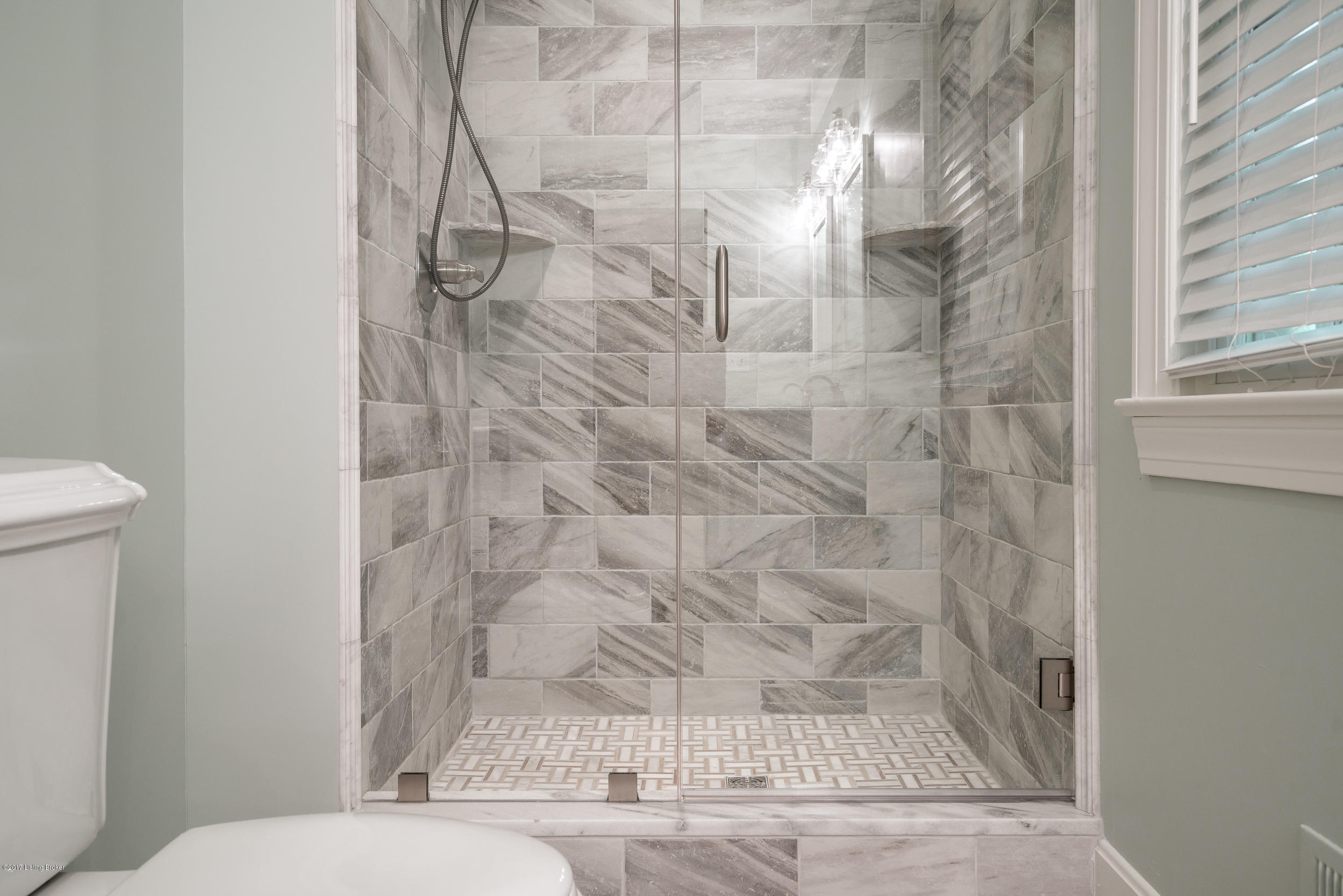 2203 Ardsley Road Louisville, KY 40207 - Photo 22 of 29 2203 Ardsley Road-49