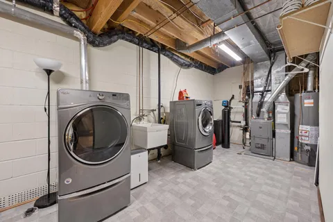 $525,000 | 10735 45th Avenue North, Plymouth, MN 55442