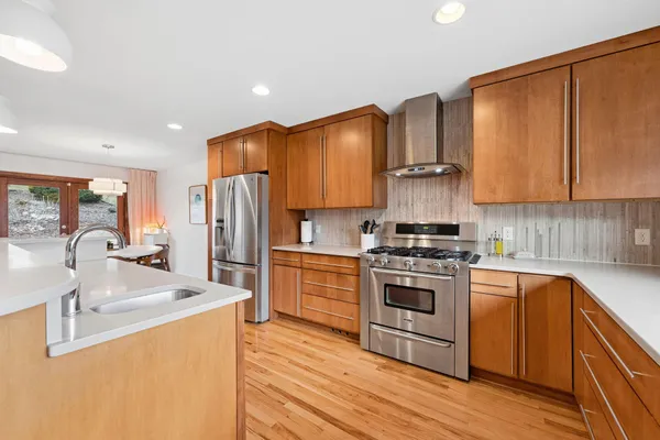 $525,000 | 10735 45th Avenue North, Plymouth, MN 55442