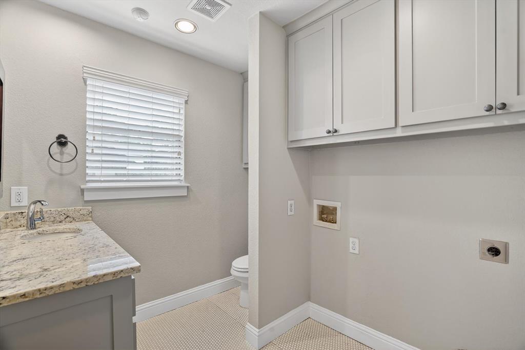3800 Medford Road Fort Worth, TX 76103 - Photo 14 of 39