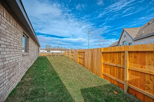 $2,695 | 1535 Munson Valley Road, Richmond, TX 77406