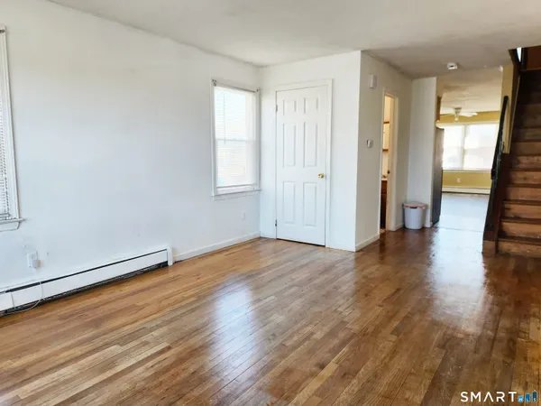 $3,000 | 164 Meadowview Avenue, Stratford, CT 06615