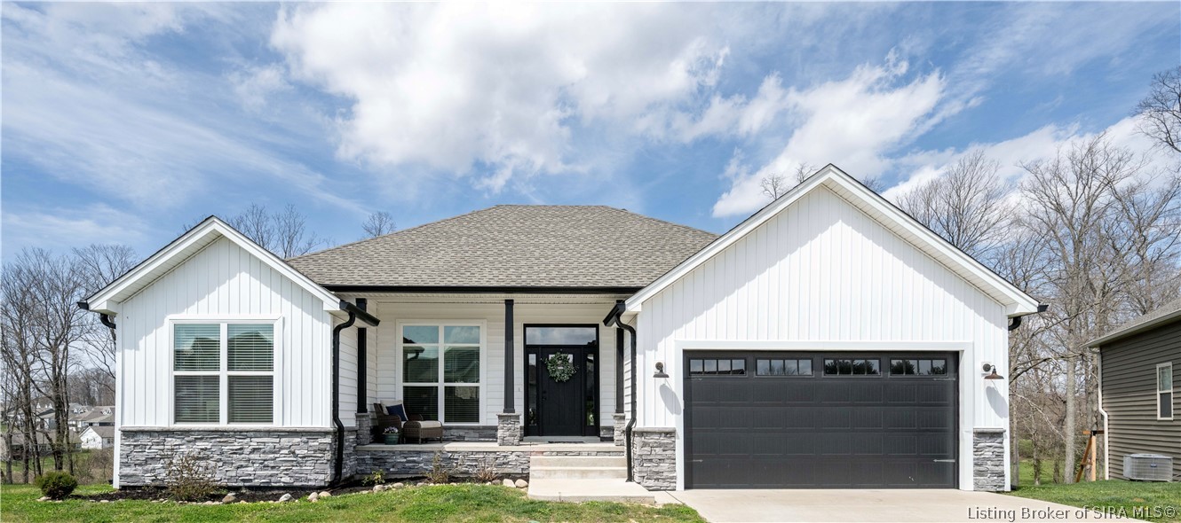 6019 Crestview Lane Georgetown, IN 47122 - Photo 1 of 38