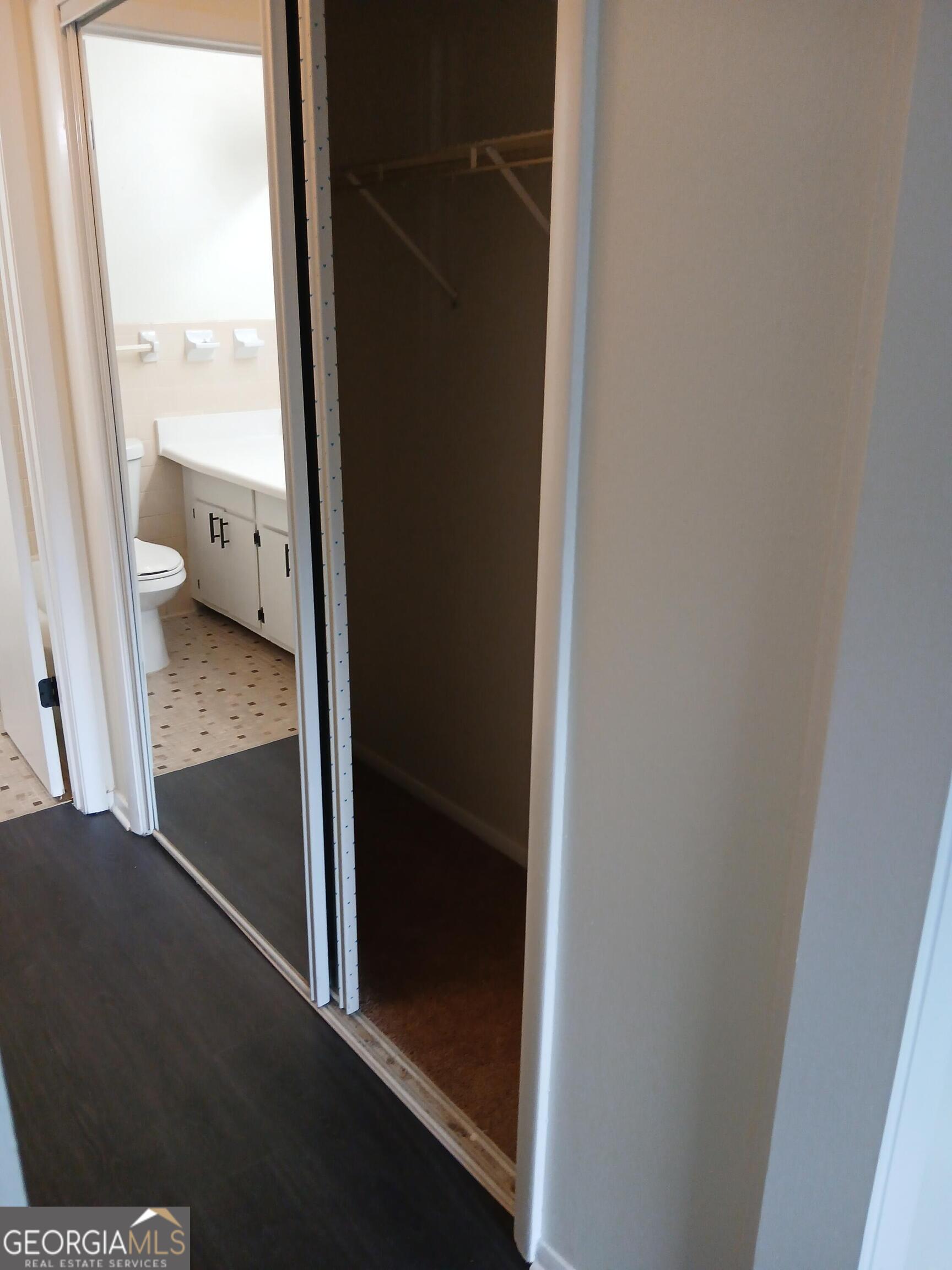 2805 Northeast Expressway Northeast, Unit B18 Atlanta, GA 30345 - Photo 3 of 13