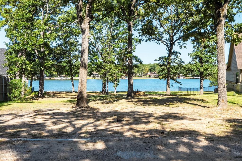136 Anderson Lane Mabank, TX 75156 - Photo 2 of 24