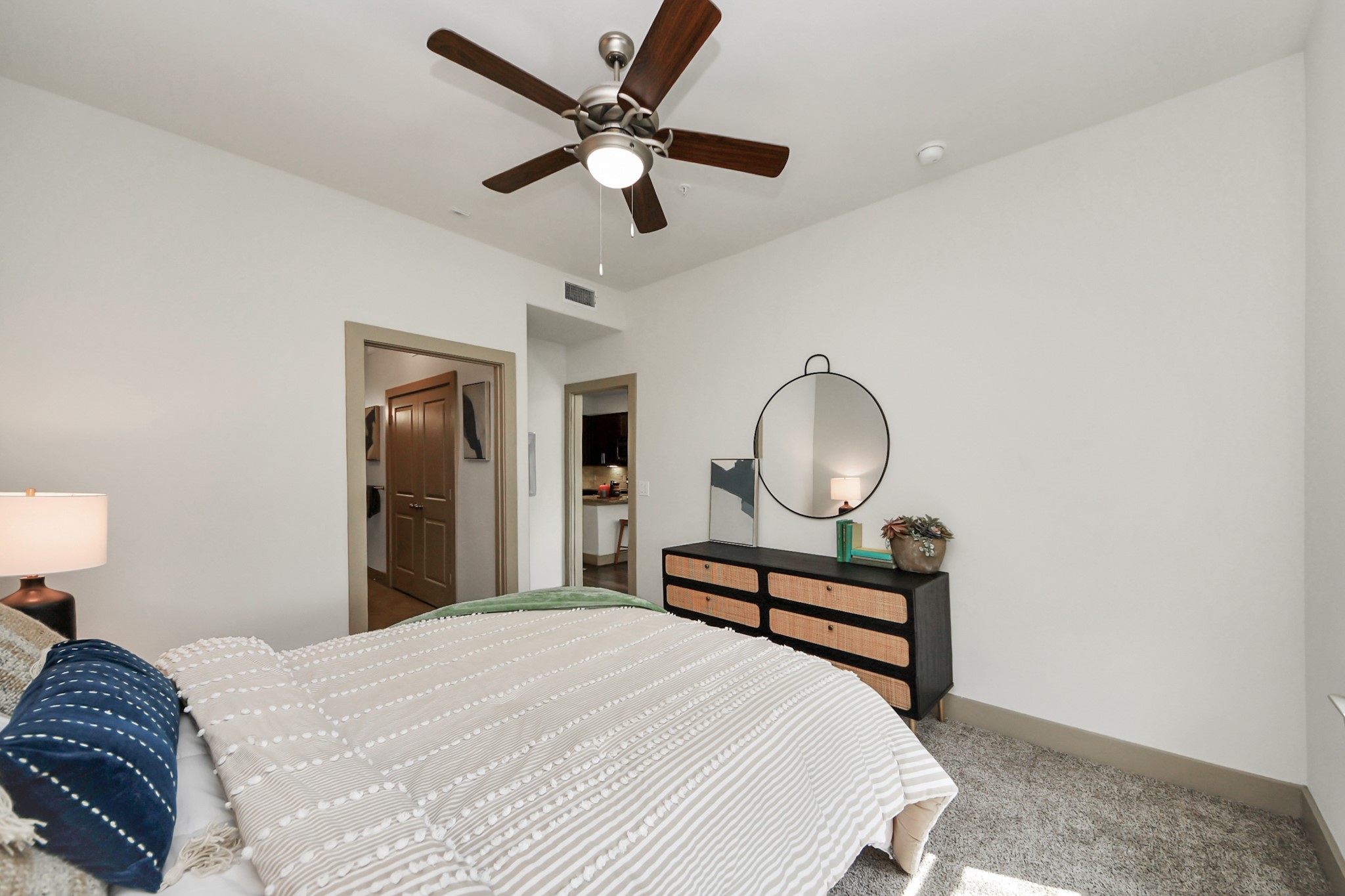 3800 Main Street, Unit 1 226 Houston, TX 77002 - Photo 38 of 50 a bedroom with bed and a chandelier