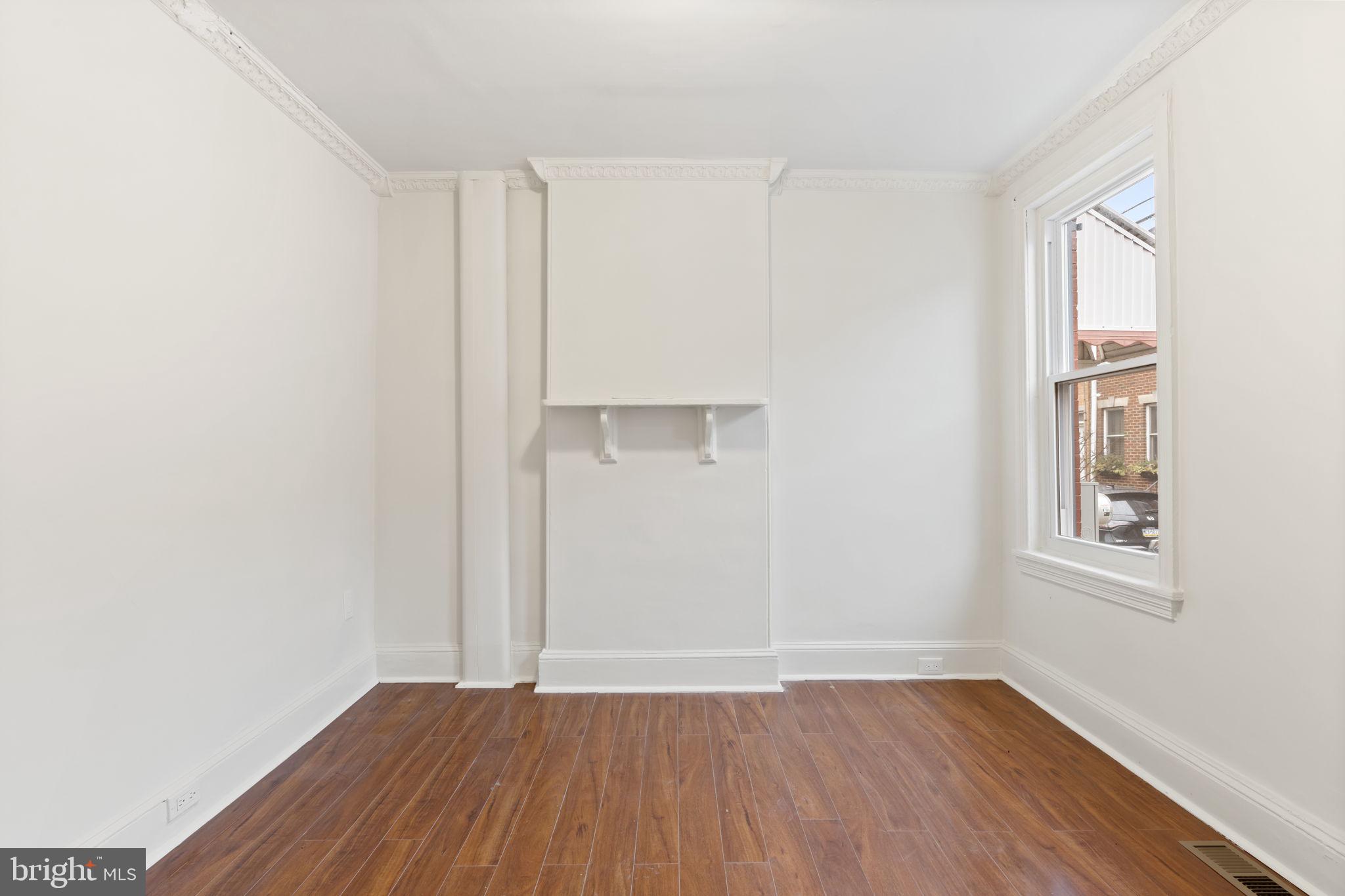 725 South Smedley St  