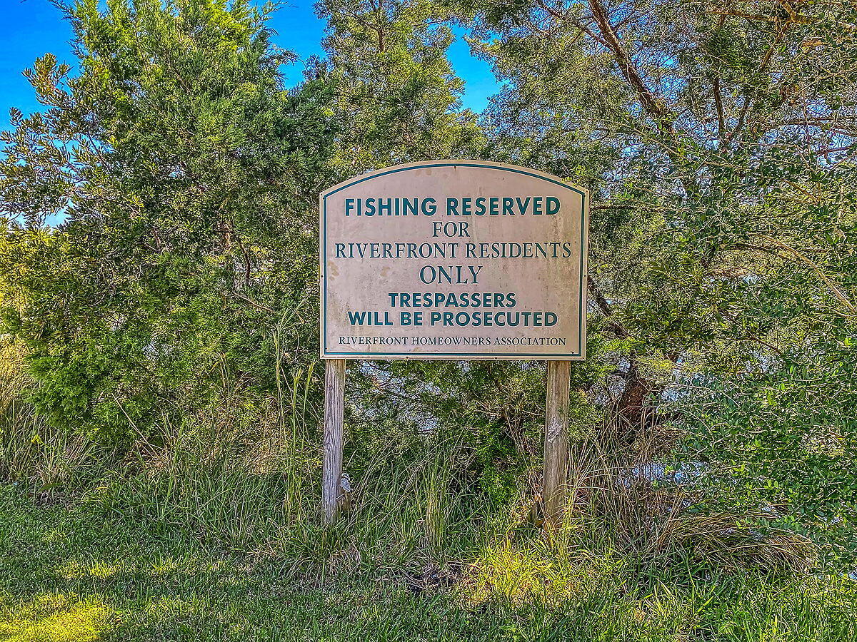1620 Refuge Run Charleston, SC 29412 - Photo 37 of 39 CREM_Riverfront Amenities_002