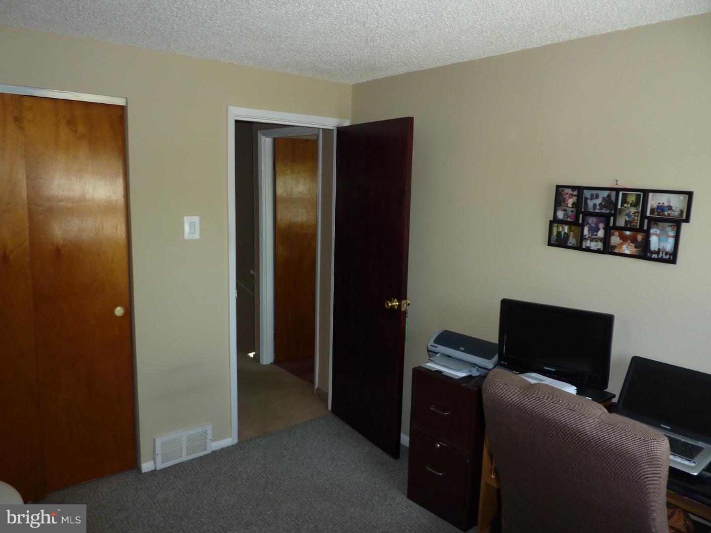 12609 Calpine Road Philadelphia, PA 19154 - Photo 14 of 16