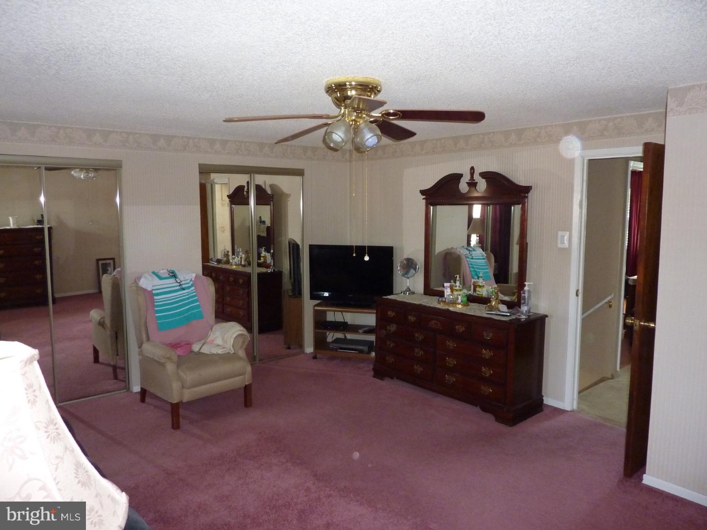12609 Calpine Road Philadelphia, PA 19154 - Photo 9 of 16 Bedroom - Main