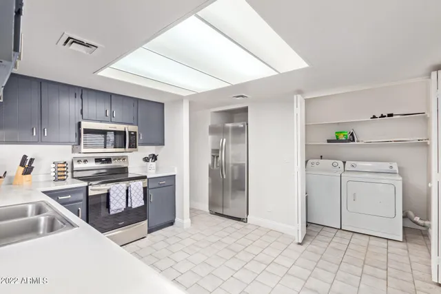 $8,995 | 114 West Hunter Street, Mesa, AZ 85201