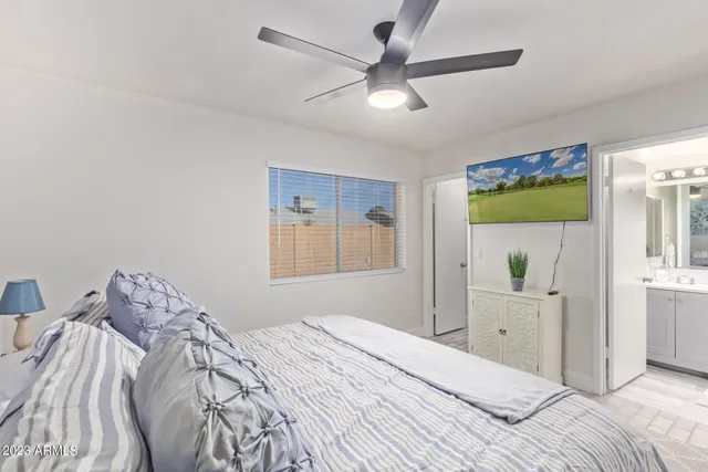 $8,995 | 114 West Hunter Street, Mesa, AZ 85201